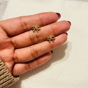 Mini gold bow earrings dainty